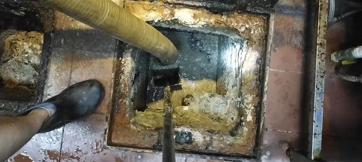 南山污水池清理一般都有毒气，怎么预防中毒呢？